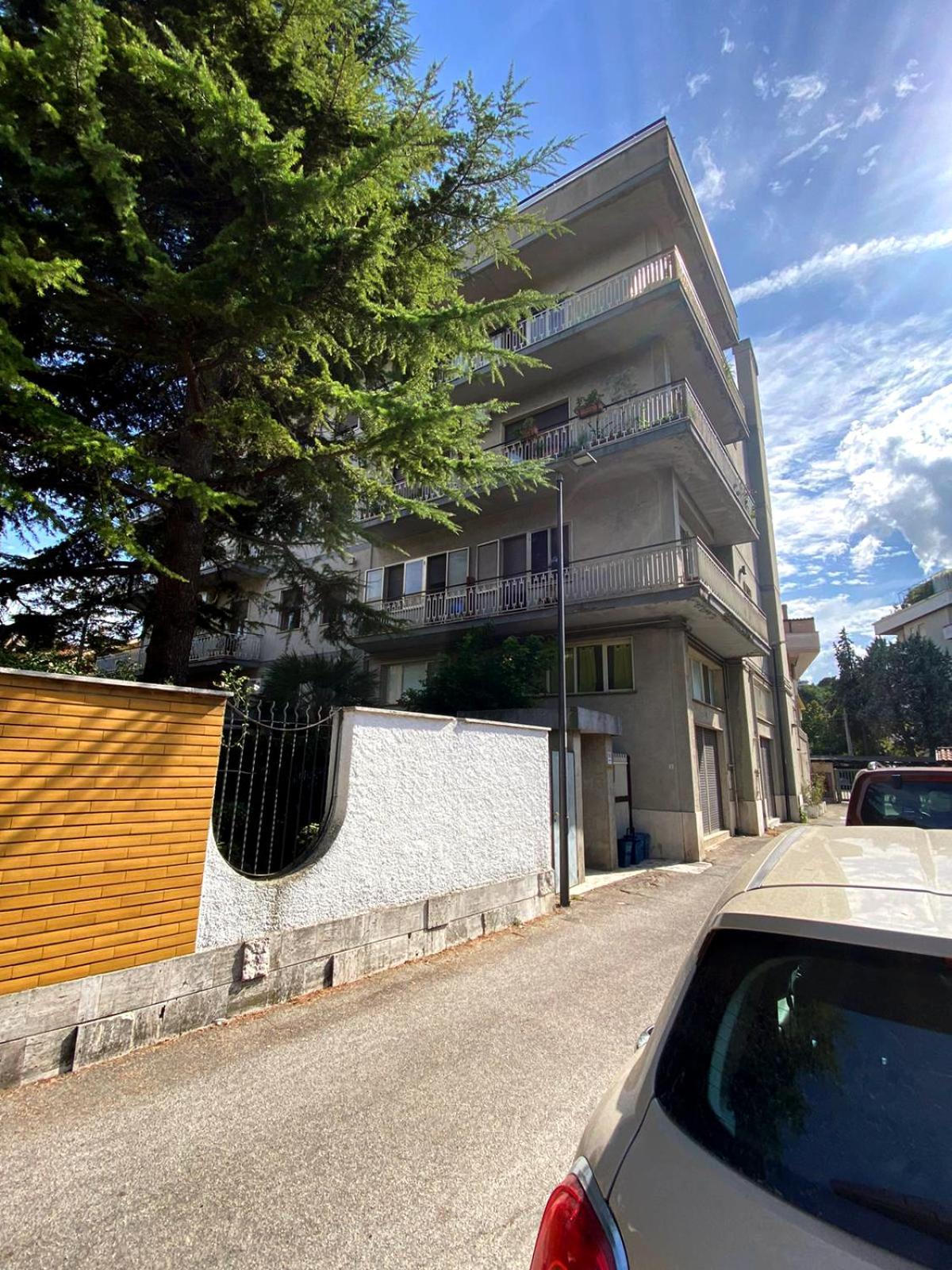 Loft Pineta Dannunziana Apartment Pescara Bagian luar foto